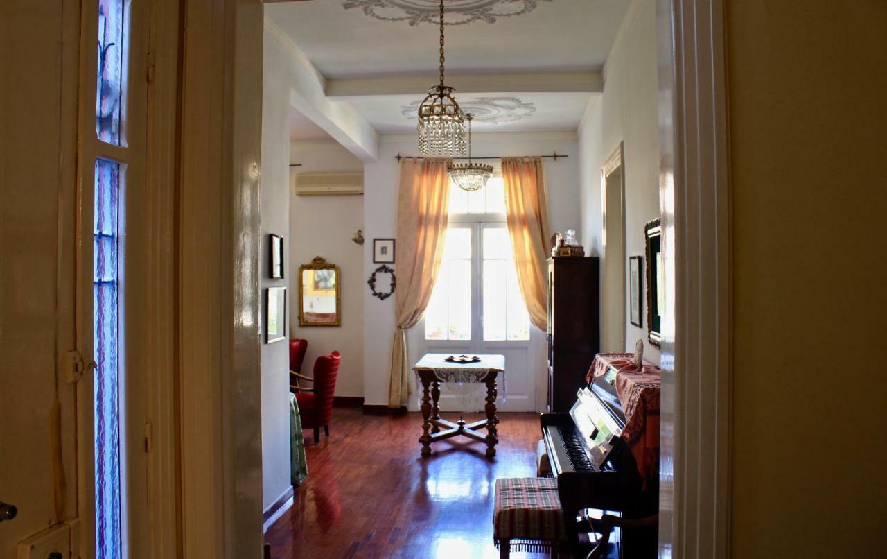 City Center Landmark House Tesalonika Bagian luar foto